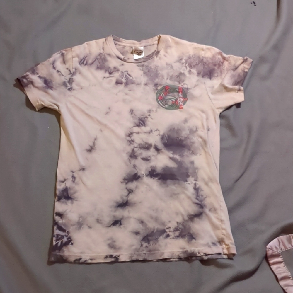 Gripping dip Graphic t